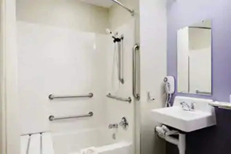 1 Bedroom Suite