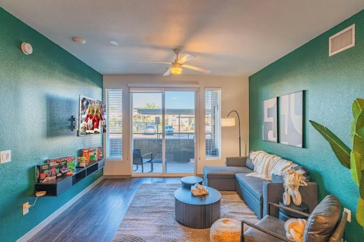 2 Bedrooms Classic Apartment