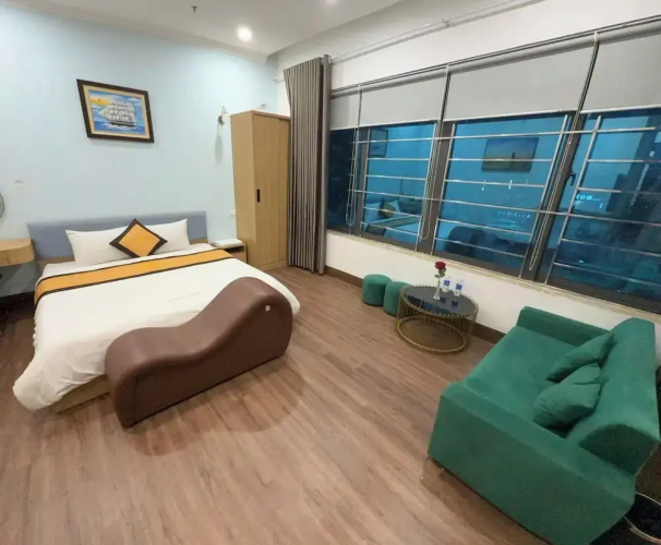 Dream Hotel