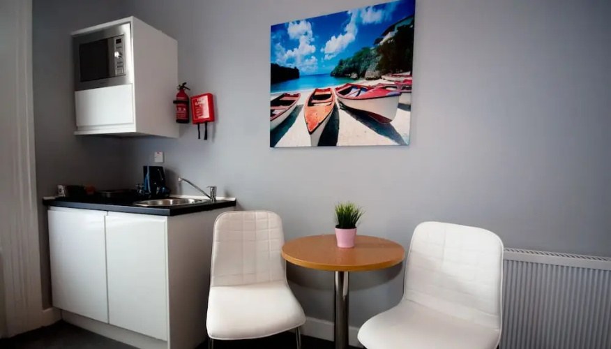 City Studios & Apartments