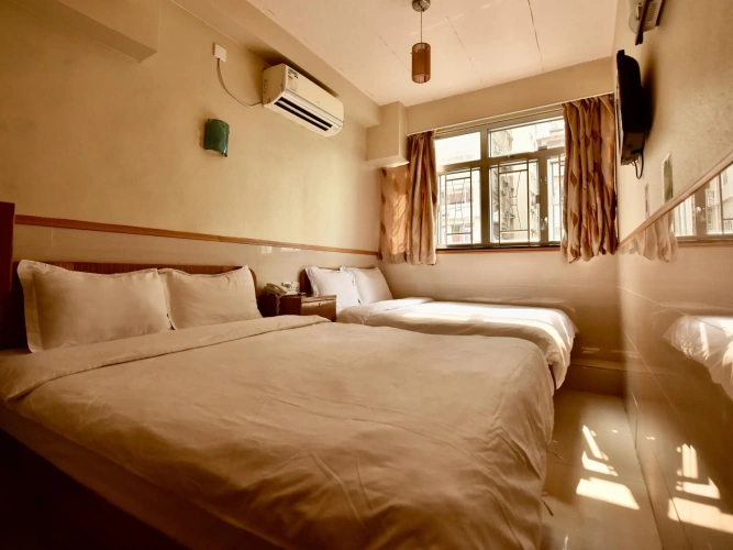 Standard Quadruple room
