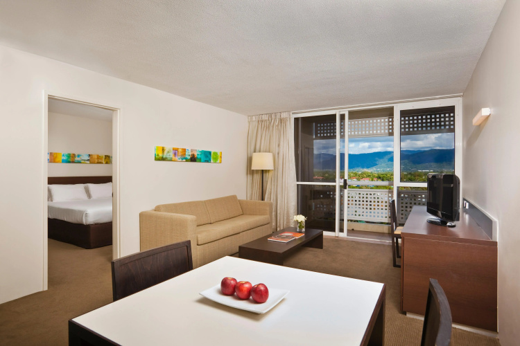 Cairns Harbourside Hotel