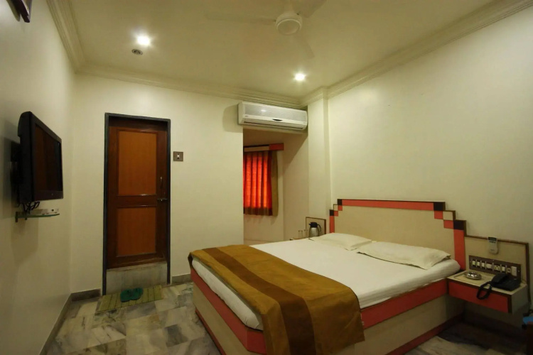 Hotel Good Night