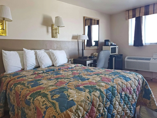 Rodeway Inn Buffalo
