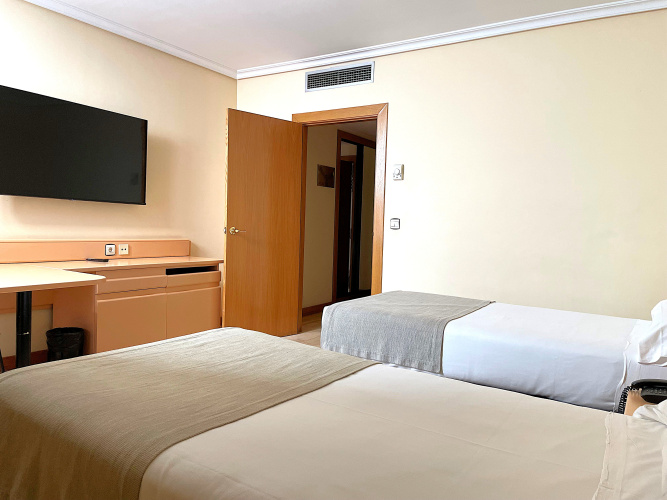 Hotel AR Parquesur