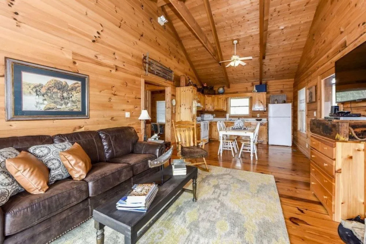 Pauley Robin Cabin