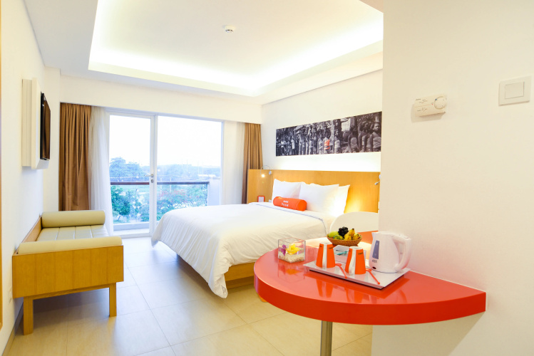 Kuta Galleria Hotel