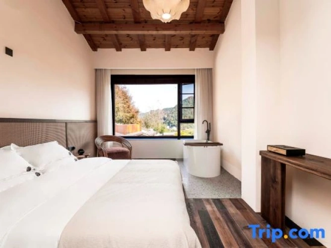 Twin Apartment