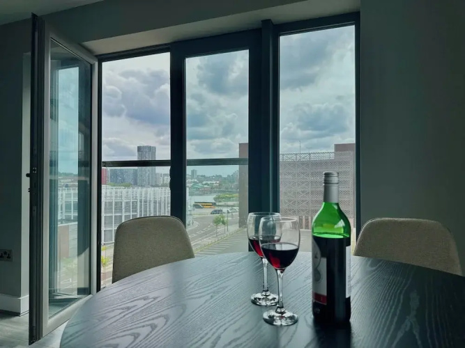 City Centre Albert Dock & Arena Apts