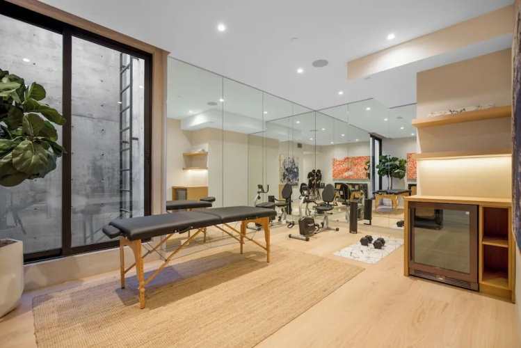 Hutton Modern