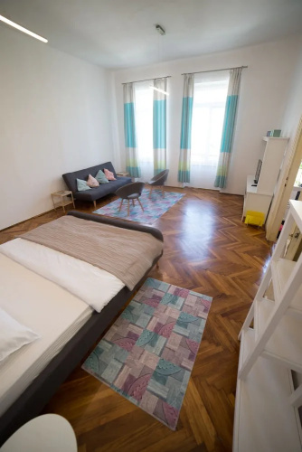 Mathe Apartments 4