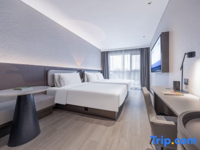 Standard Twin Family room