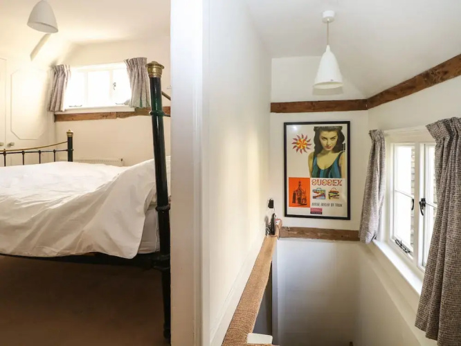 48 Polecat Cottages