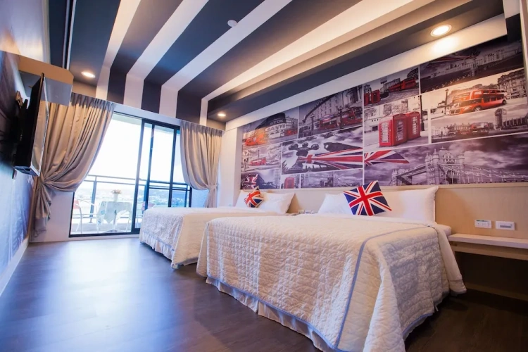 Deluxe Quadruple room with balcony and with mountain view