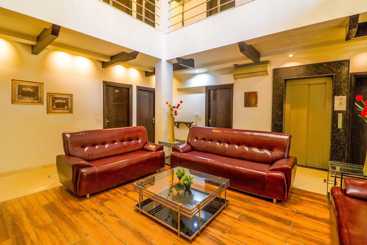 FabHotel Blue Moon Residency