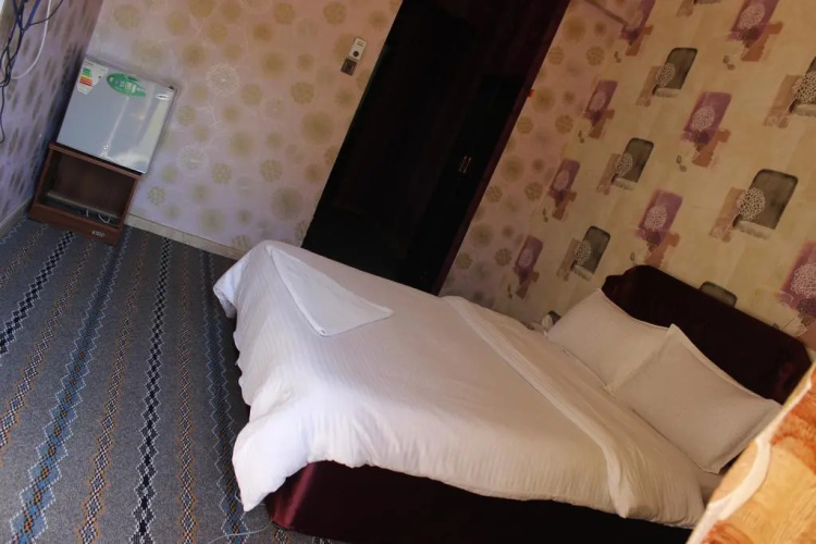 Deema Hotel