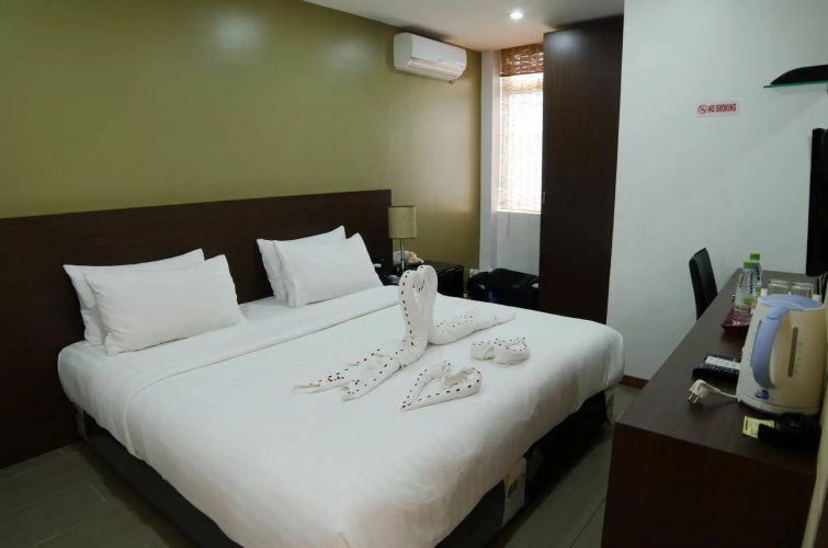 Nala Beach Inn