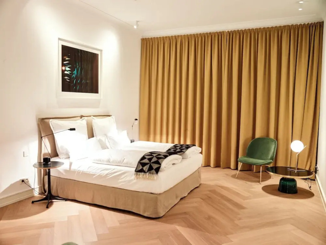 Townhouse by THE QVEST