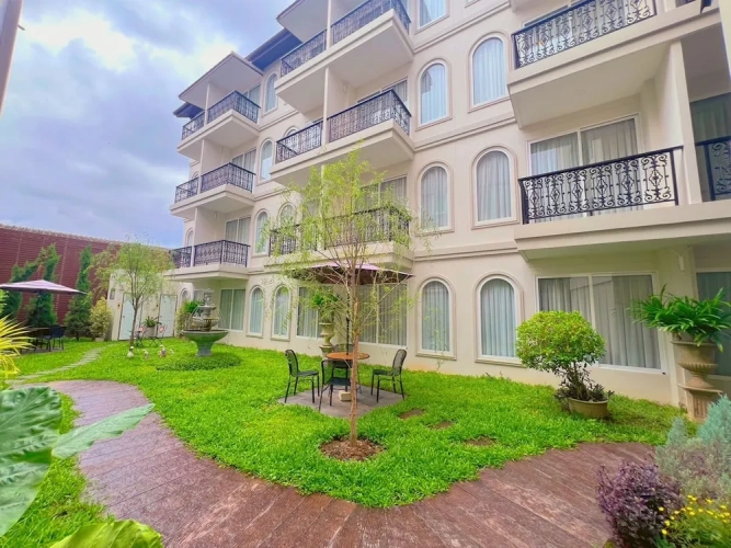 Premier Triple room