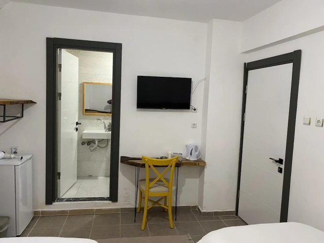Standard Double room with city view