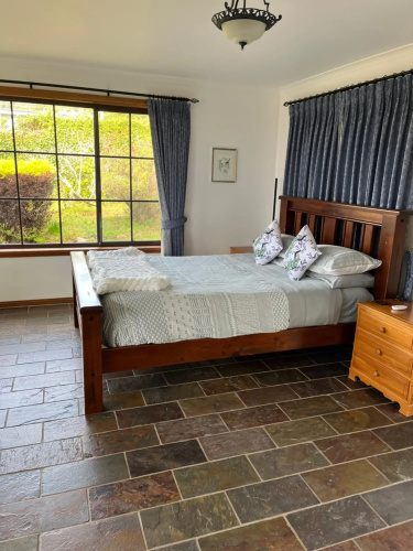 Bicheno getaway for two