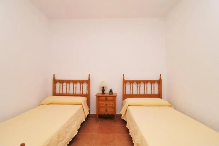 Turo 2 - Piso con Piscina comunitaria