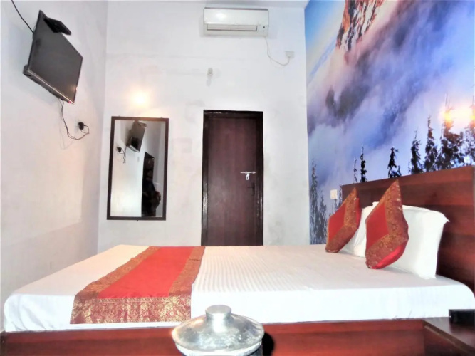 Luxmi Hotel