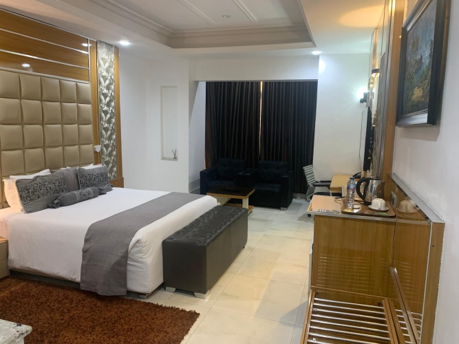 Suite