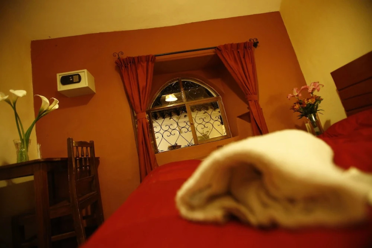 Catama Inn Hotel