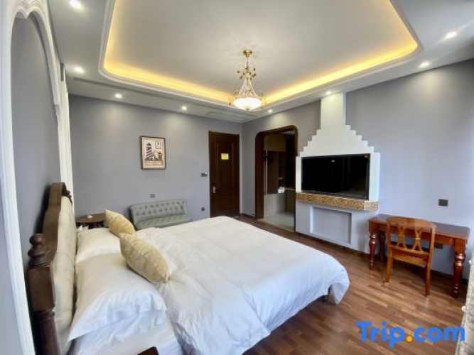 Standard Double room with lake view
