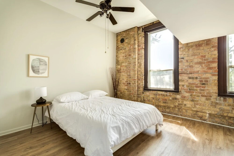 858 Orleans