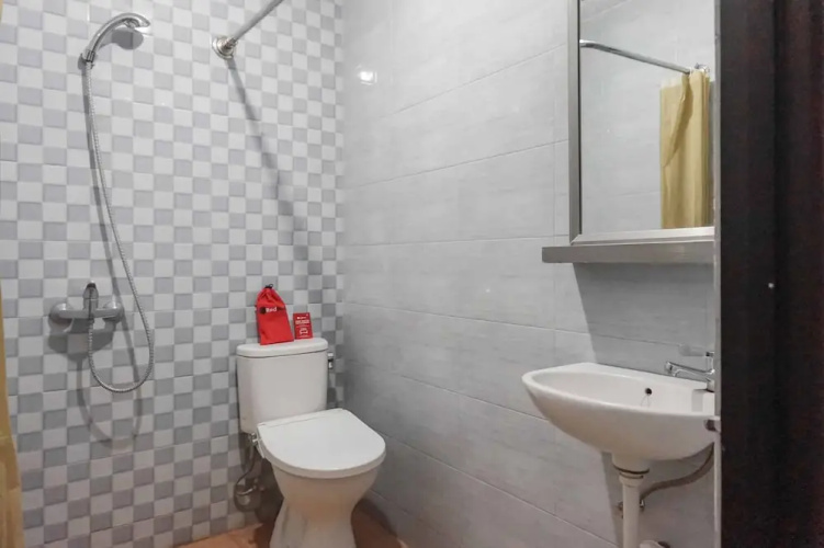 Double D9 Guesthouse by Oyo Rooms
