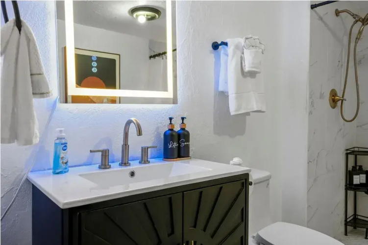 Luxury Studio Escape - Trails & Views