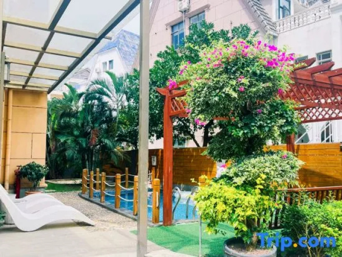 Yintan Zeyinju Hotel