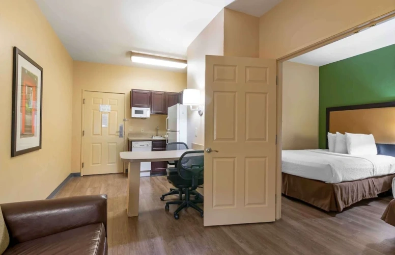Quadruple Suite