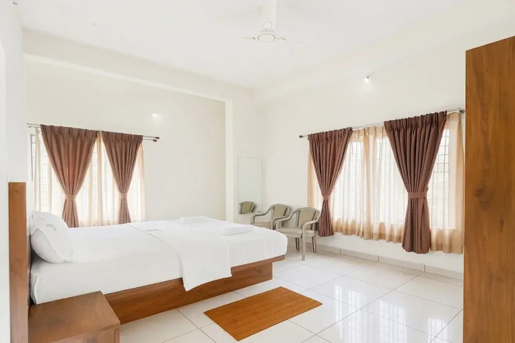 Savi Service Apartments