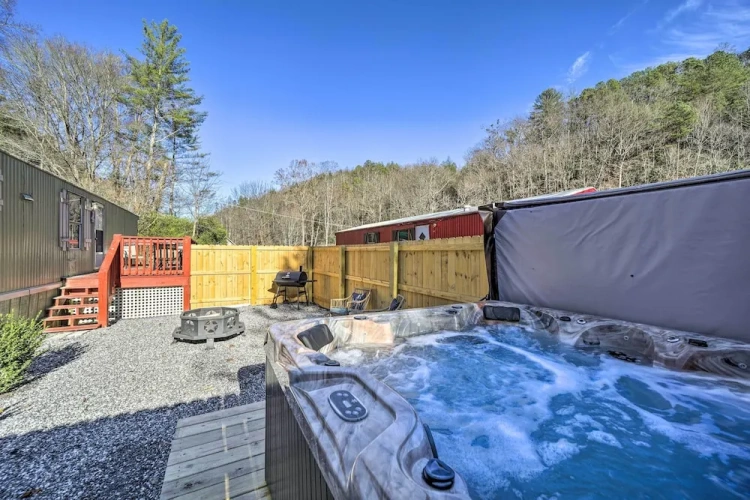 2 Bedrooms Cottage
