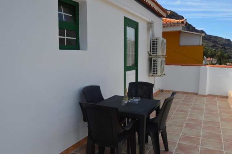 1 Bedroom Apartment with view