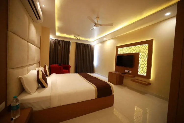 Hotel Neerja Inn
