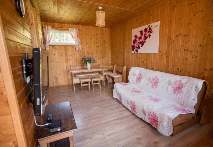 2 Bedrooms Cottage