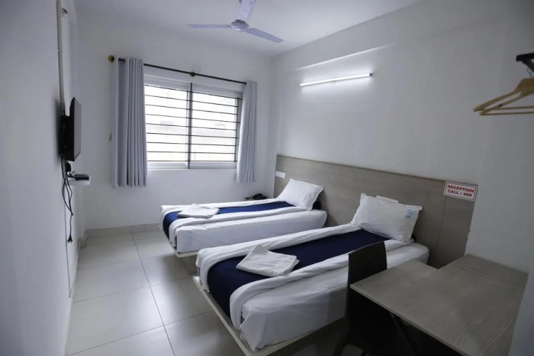 Hotel Gurudev Residency