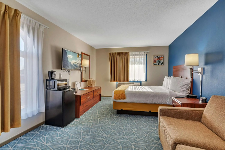 Spicer Hotel