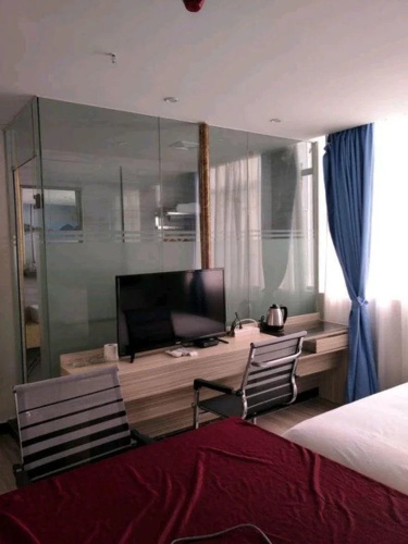 Central Theme Hotel by OYO Rooms