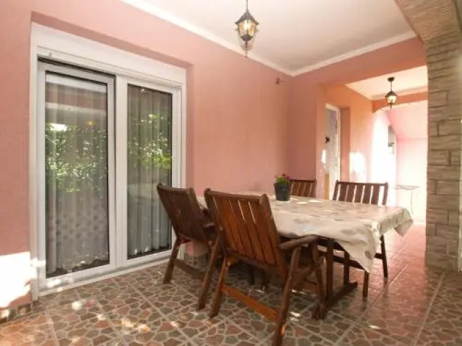 Apartment Josip 1649