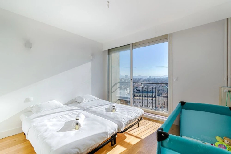 360 ° Panoramic View on ALL Marseille!