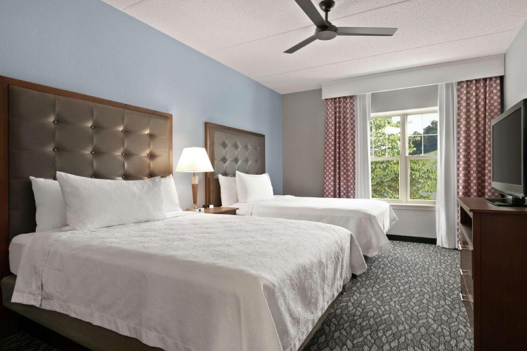 Quadruple Suite