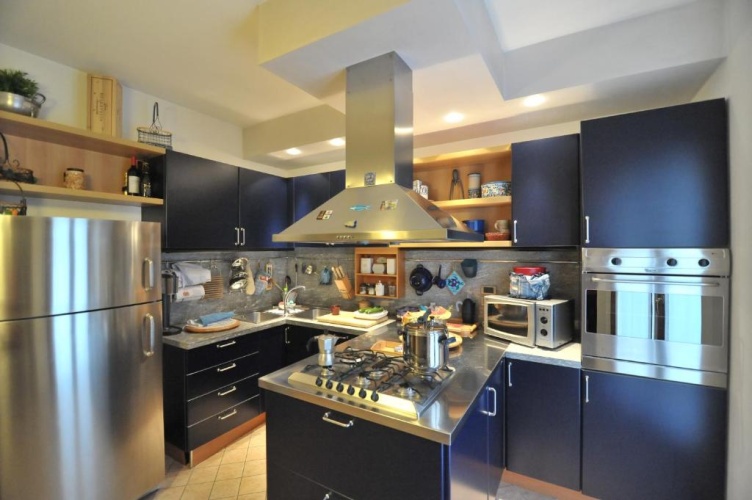 3 Bedrooms Apartment