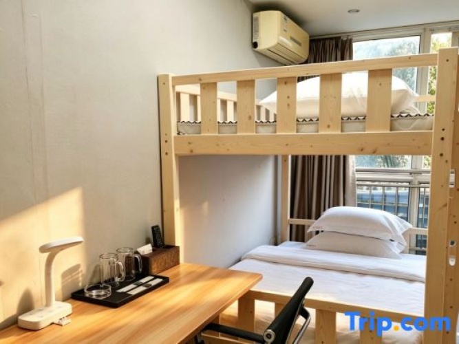 Bed in Dorm (female dorm)