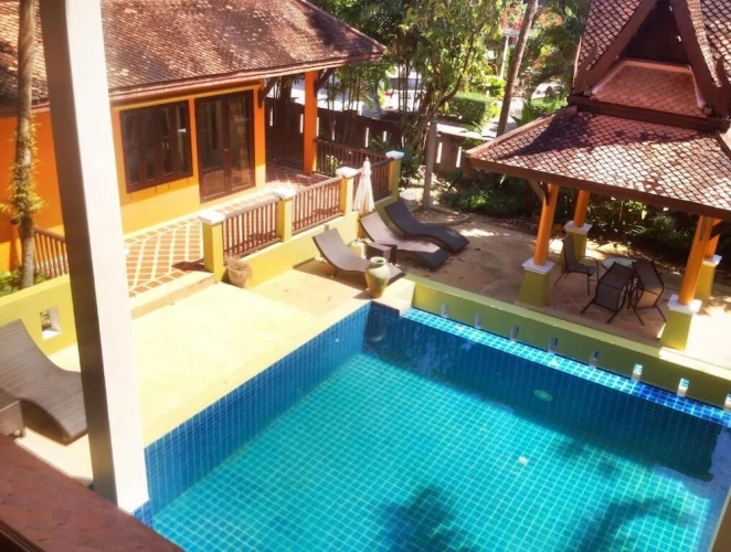 Deluxe Family Suite with pool view