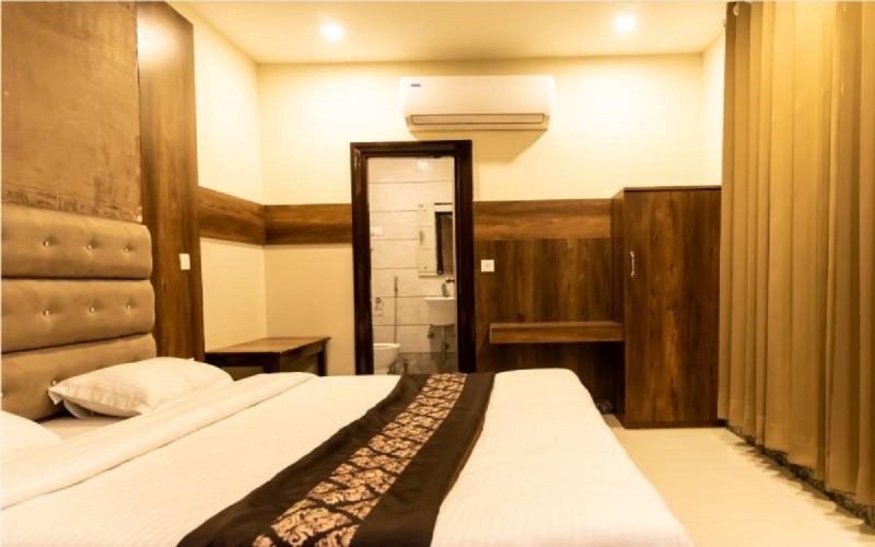 Deluxe Double room